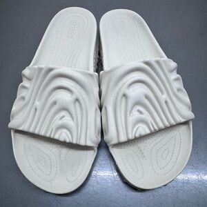 CROCS Cream Slide Sandals